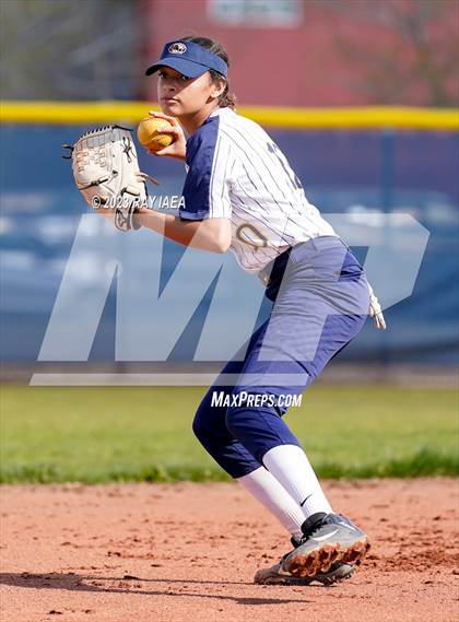 Thumbnail 1 in Inderkum @ Woodcreek photogallery.