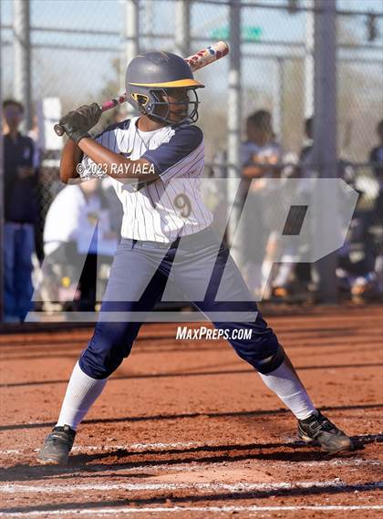Thumbnail 2 in Inderkum @ Woodcreek photogallery.