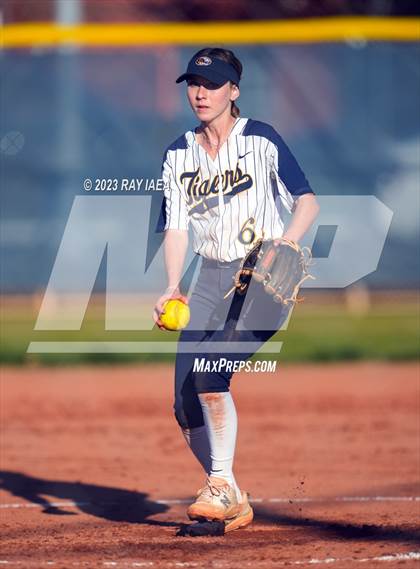 Thumbnail 3 in Inderkum @ Woodcreek photogallery.