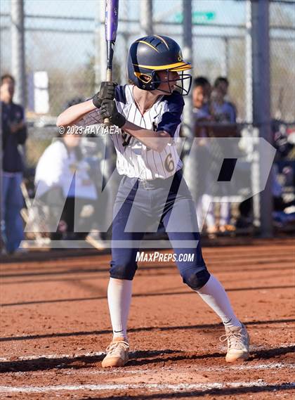 Thumbnail 1 in Inderkum @ Woodcreek photogallery.
