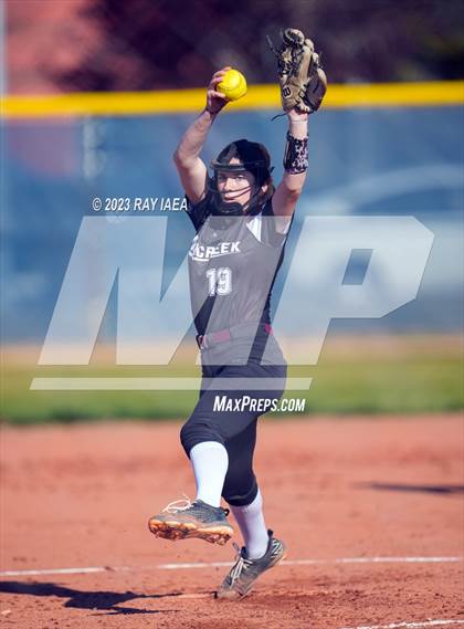 Thumbnail 2 in Inderkum @ Woodcreek photogallery.
