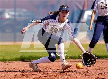 Thumbnail 3 in Inderkum @ Woodcreek photogallery.