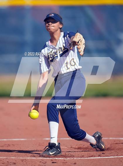Thumbnail 1 in Inderkum @ Woodcreek photogallery.