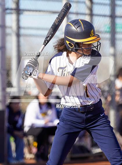 Thumbnail 3 in Inderkum @ Woodcreek photogallery.