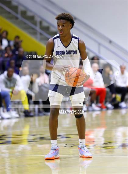 Thumbnail 3 in Sierra Canyon vs. Rolling Hills Prep (RHP Fall Classic) photogallery.