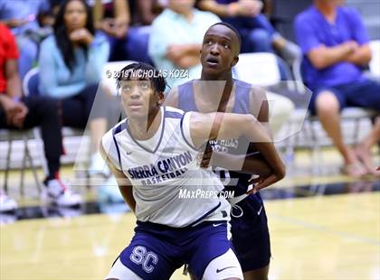 Thumbnail 1 in Sierra Canyon vs. Rolling Hills Prep (RHP Fall Classic) photogallery.