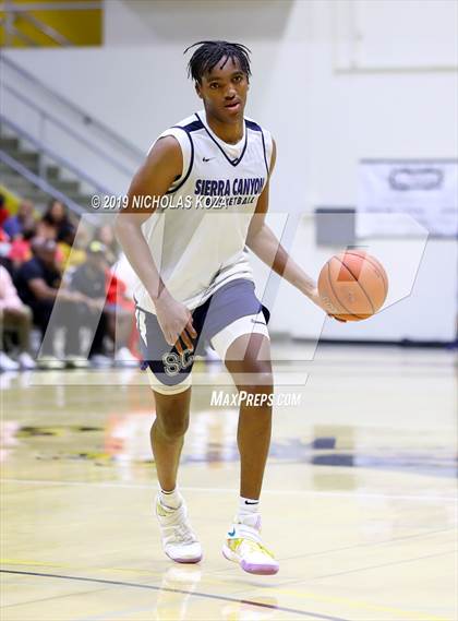 Thumbnail 3 in Sierra Canyon vs. Rolling Hills Prep (RHP Fall Classic) photogallery.