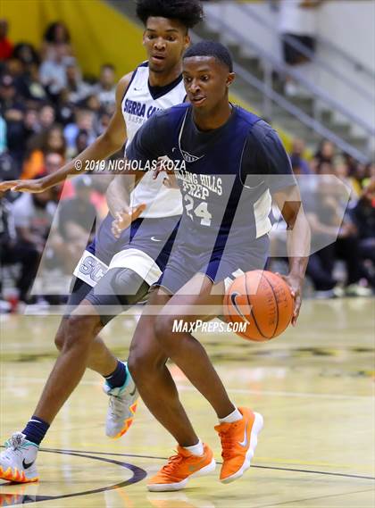 Thumbnail 2 in Sierra Canyon vs. Rolling Hills Prep (RHP Fall Classic) photogallery.