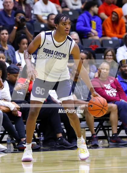 Thumbnail 3 in Sierra Canyon vs. Rolling Hills Prep (RHP Fall Classic) photogallery.