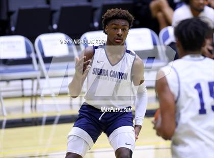 Thumbnail 2 in Sierra Canyon vs. Rolling Hills Prep (RHP Fall Classic) photogallery.