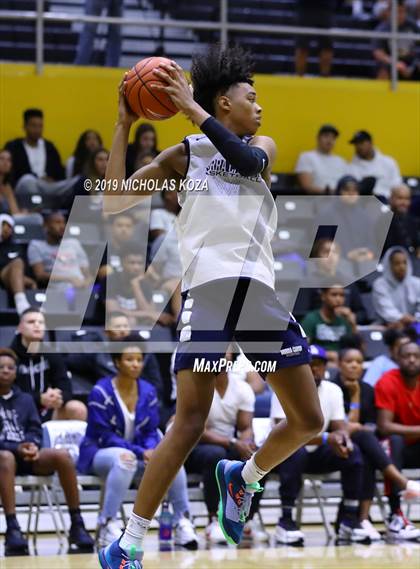 Thumbnail 2 in Sierra Canyon vs. Rolling Hills Prep (RHP Fall Classic) photogallery.