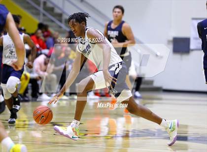 Thumbnail 2 in Sierra Canyon vs. Rolling Hills Prep (RHP Fall Classic) photogallery.
