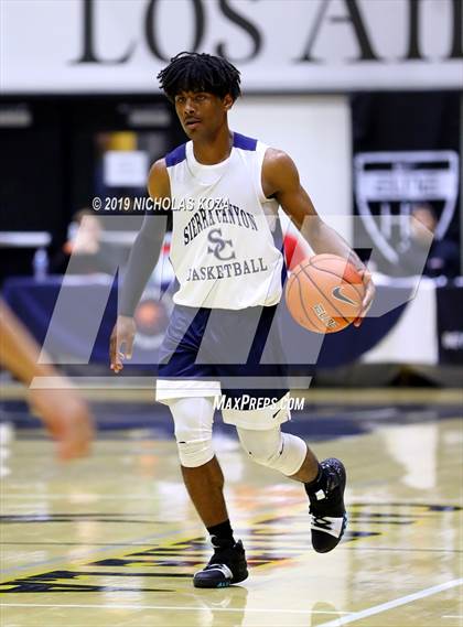 Thumbnail 1 in Sierra Canyon vs. Rolling Hills Prep (RHP Fall Classic) photogallery.