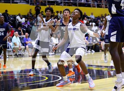 Thumbnail 1 in Sierra Canyon vs. Rolling Hills Prep (RHP Fall Classic) photogallery.