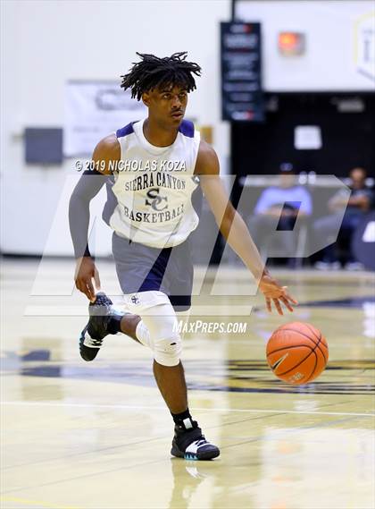 Thumbnail 3 in Sierra Canyon vs. Rolling Hills Prep (RHP Fall Classic) photogallery.