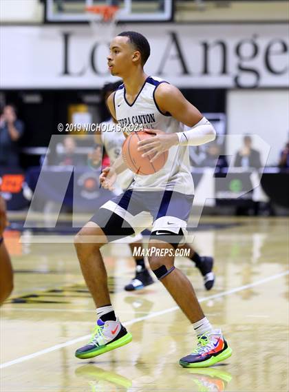 Thumbnail 3 in Sierra Canyon vs. Rolling Hills Prep (RHP Fall Classic) photogallery.