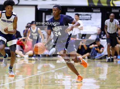 Thumbnail 1 in Sierra Canyon vs. Rolling Hills Prep (RHP Fall Classic) photogallery.
