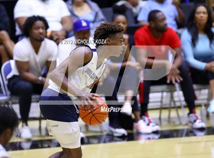Thumbnail 3 in Sierra Canyon vs. Rolling Hills Prep (RHP Fall Classic) photogallery.