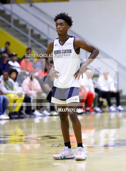 Thumbnail 2 in Sierra Canyon vs. Rolling Hills Prep (RHP Fall Classic) photogallery.