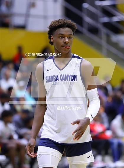 Thumbnail 1 in Sierra Canyon vs. Rolling Hills Prep (RHP Fall Classic) photogallery.