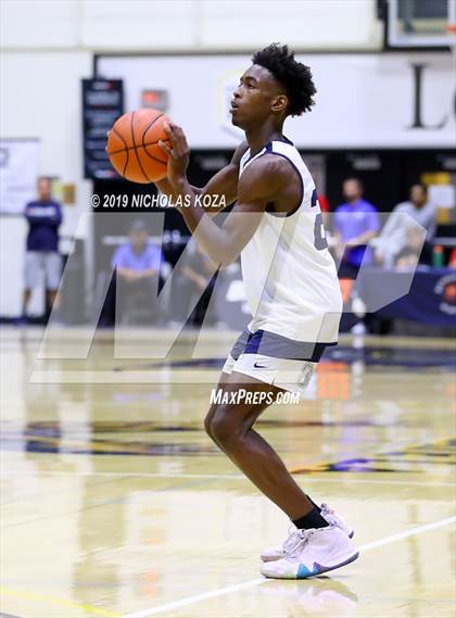 Thumbnail 1 in Sierra Canyon vs. Rolling Hills Prep (RHP Fall Classic) photogallery.