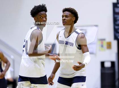 Thumbnail 3 in Sierra Canyon vs. Rolling Hills Prep (RHP Fall Classic) photogallery.
