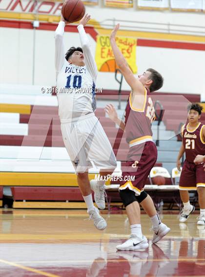 Thumbnail 3 in Santa Ana Valley vs. Estancia (Estancia Coast Classic) photogallery.