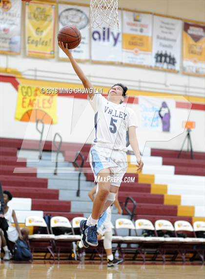 Thumbnail 1 in Santa Ana Valley vs. Estancia (Estancia Coast Classic) photogallery.