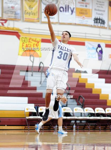 Thumbnail 2 in Santa Ana Valley vs. Estancia (Estancia Coast Classic) photogallery.