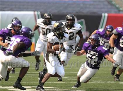 Thumbnail 2 in Middletown vs. Warren Central (Kirk Herbstreit Varsity Football Series) photogallery.