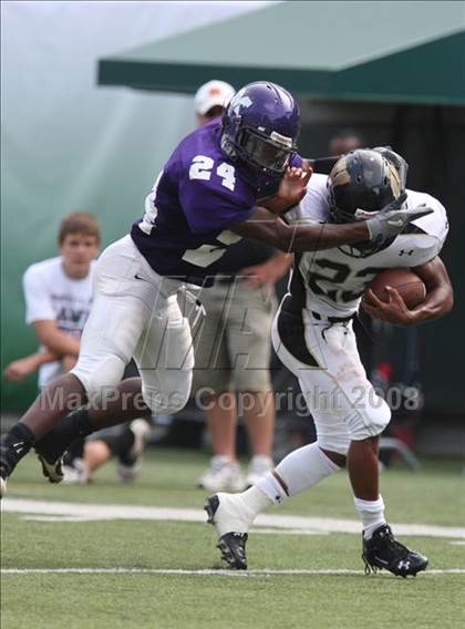 Thumbnail 2 in Middletown vs. Warren Central (Kirk Herbstreit Varsity Football Series) photogallery.