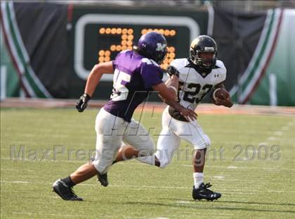 Thumbnail 2 in Middletown vs. Warren Central (Kirk Herbstreit Varsity Football Series) photogallery.