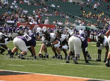 Thumbnail 2 in Middletown vs. Warren Central (Kirk Herbstreit Varsity Football Series) photogallery.