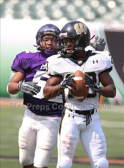Thumbnail 2 in Middletown vs. Warren Central (Kirk Herbstreit Varsity Football Series) photogallery.