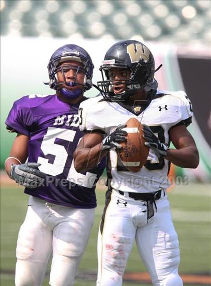 Thumbnail 3 in Middletown vs. Warren Central (Kirk Herbstreit Varsity Football Series) photogallery.