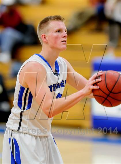 Thumbnail 3 in Lathrop vs Rocklin (Rocklin Holiday Classic) photogallery.