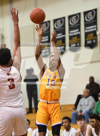 Thumbnail 2 in Brother Martin vs Edna Karr (Country Day Classic) photogallery.