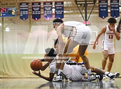 Thumbnail 2 in Brother Martin vs Edna Karr (Country Day Classic) photogallery.