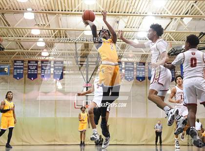 Thumbnail 2 in Brother Martin vs Edna Karr (Country Day Classic) photogallery.