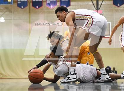 Thumbnail 3 in Brother Martin vs Edna Karr (Country Day Classic) photogallery.