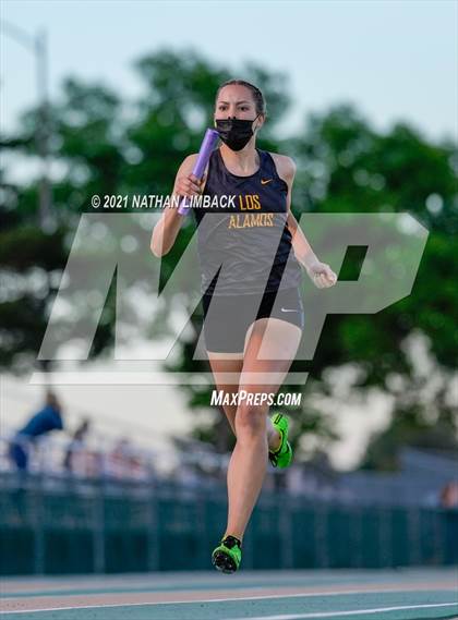 Thumbnail 1 in Larry Baca Memorial Track Meet photogallery.