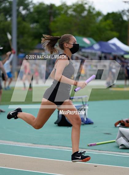 Thumbnail 3 in Larry Baca Memorial Track Meet photogallery.