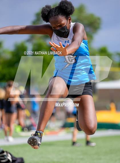 Thumbnail 2 in Larry Baca Memorial Track Meet photogallery.