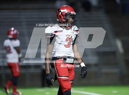 Thumbnail 1 in Needville vs. Furr (UIL Football 4A D1 Region III Bi-District) photogallery.