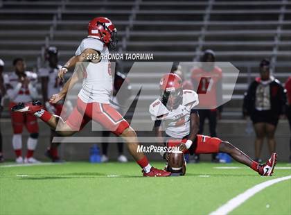 Thumbnail 2 in Needville vs. Furr (UIL Football 4A D1 Region III Bi-District) photogallery.