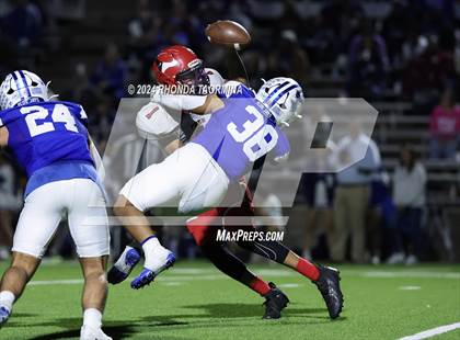 Thumbnail 2 in Needville vs. Furr (UIL Football 4A D1 Region III Bi-District) photogallery.