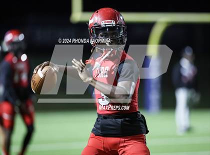Thumbnail 3 in Needville vs. Furr (UIL Football 4A D1 Region III Bi-District) photogallery.