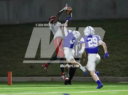 Thumbnail 2 in Needville vs. Furr (UIL Football 4A D1 Region III Bi-District) photogallery.