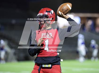 Thumbnail 1 in Needville vs. Furr (UIL Football 4A D1 Region III Bi-District) photogallery.