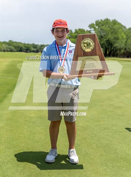 Thumbnail 1 in UIL 6A Boys Golf Finals (Awards) photogallery.